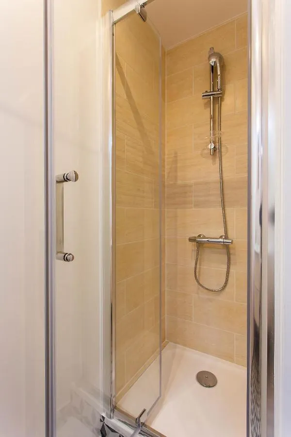 Cmg Manouchian C - Saint Fargeau Apartment Paris 0*,